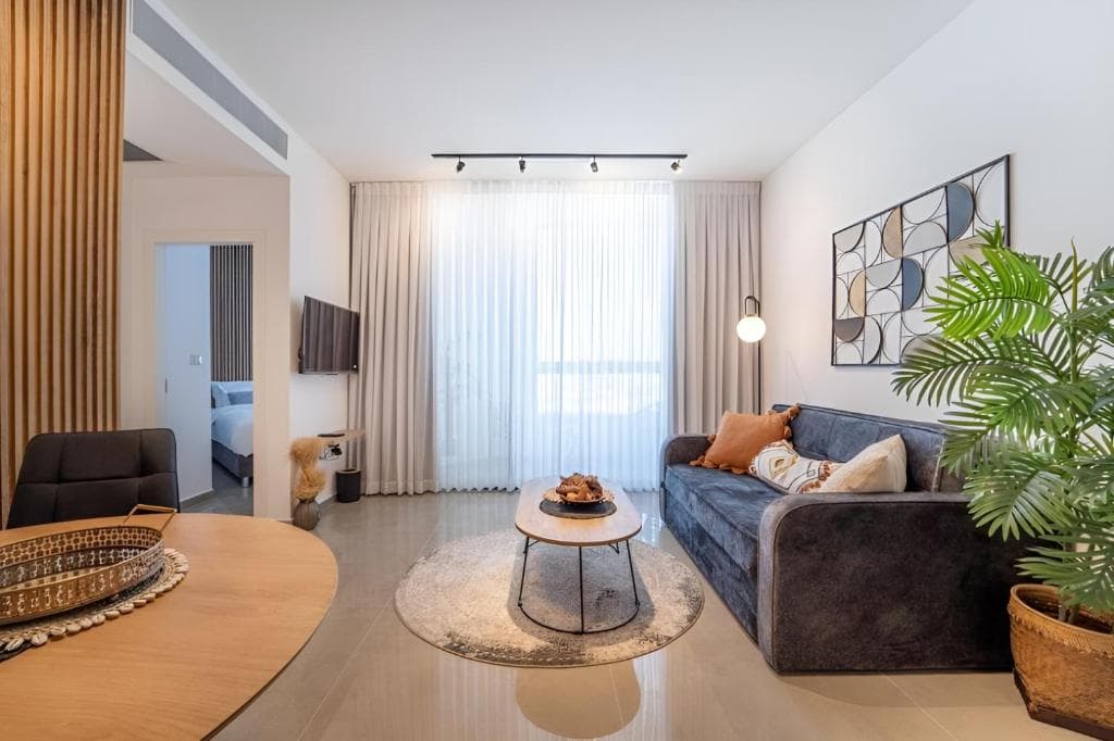 The Balcony Apartment