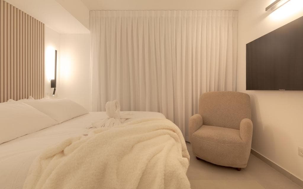 The Mountain View Apartment